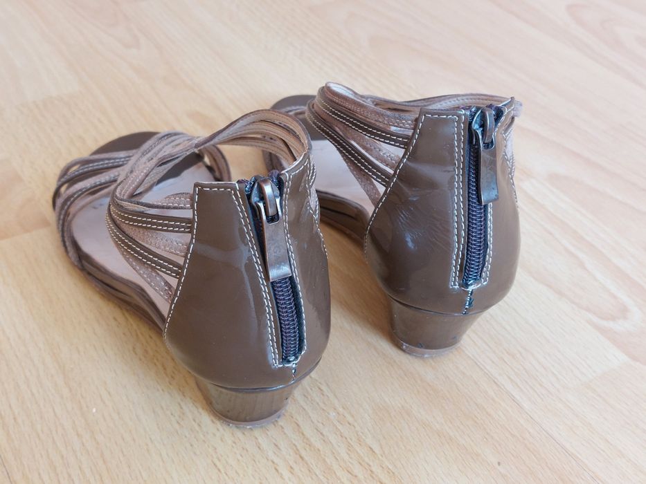 Sandały damskie SAGAN r38