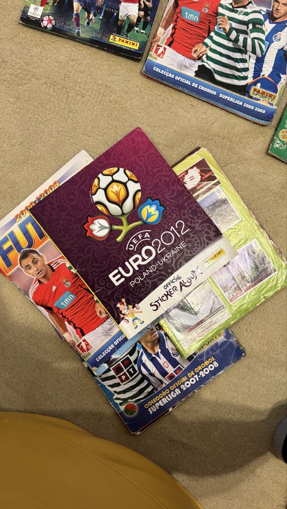 Lote de cadernetas de futebol