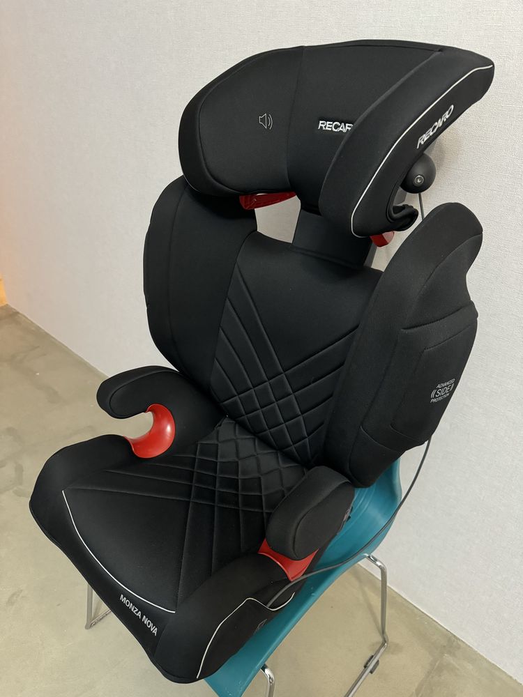 Автокрісло Recaro Monza Nova 2 Seatfix (з ізофікс) + додатковий чохол