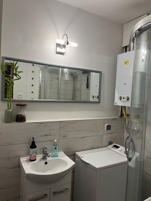 Wynajmę dwupokojowe mieszkanie dla studentów, oś. Ligota - 1700 zł