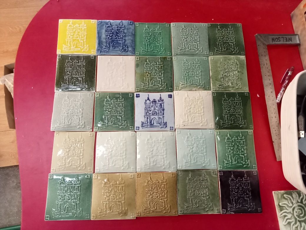 Lote azulejos grés 9x9 tema mosteiro Alcobaça