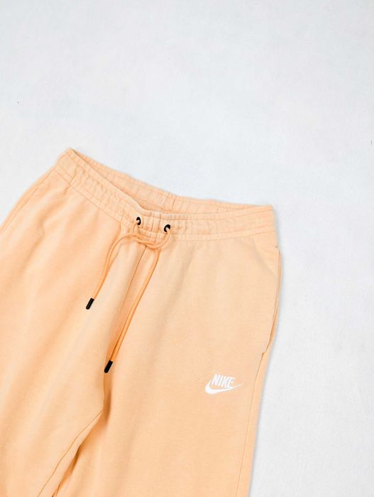 Nike brzoskwiniowe spodnie dresowe dresy S logo