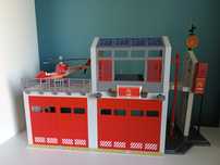 Remiza strażacka, wóz strażacki, playmobil