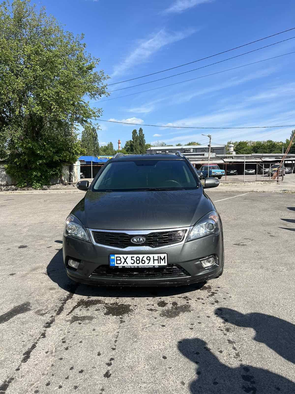 Продам kia ceed 2010г автомат