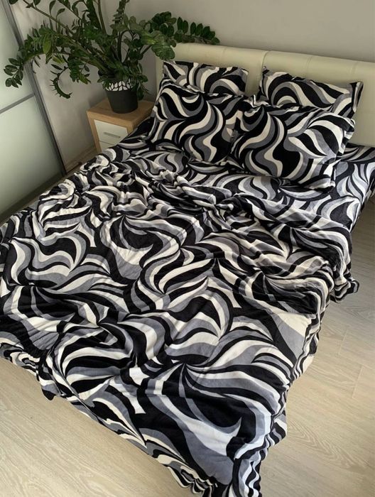 Велюрова постільна білизна Євро розмір з 4 наволочками