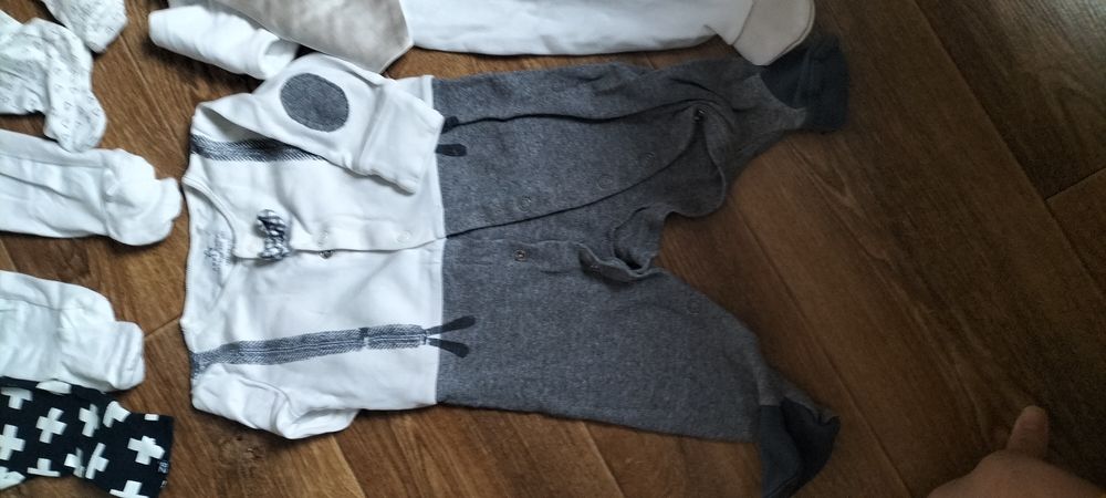 Пакет речей для малюка 2-6 місяці