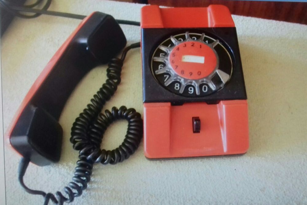 Продаю телефон