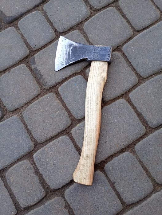 Ręcznie kuta siekiera Końskie BN 0,7