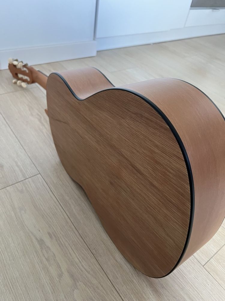 Nowa Gitara Klasyczna Yamaha C40M/02 + Stroik i Kostka!