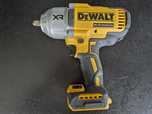 Akumulatorowy klucz udarowy DeWalt DCF900 NOWY