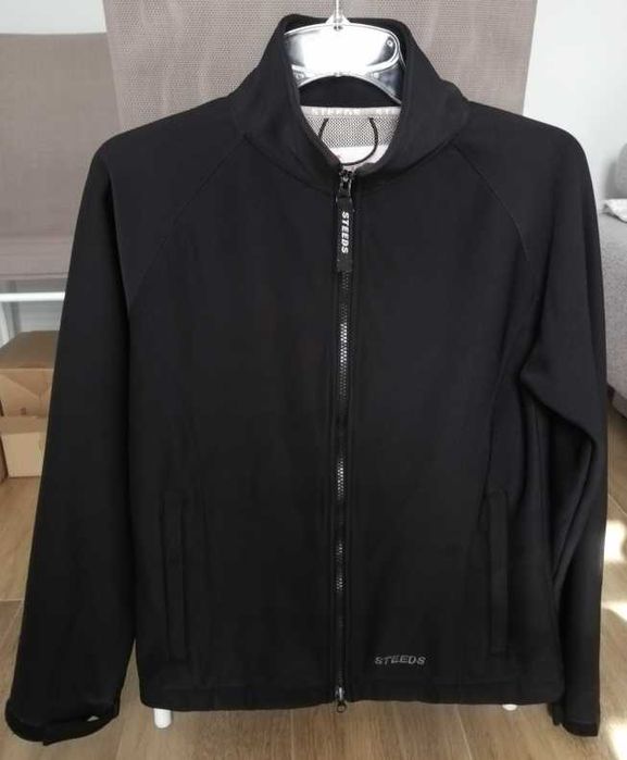 Kurtka jeździecka typu Softshell specjalistycznej marki Steeds