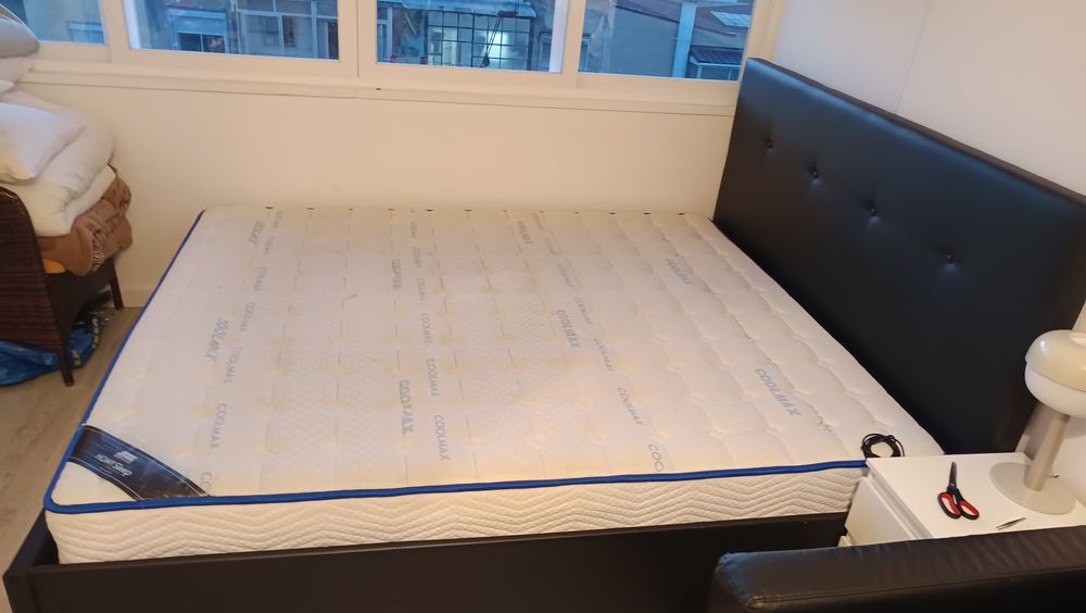 Cama de casal com colchão