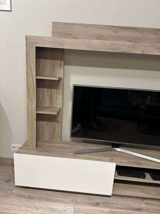 Meblościanka RTV do salonu