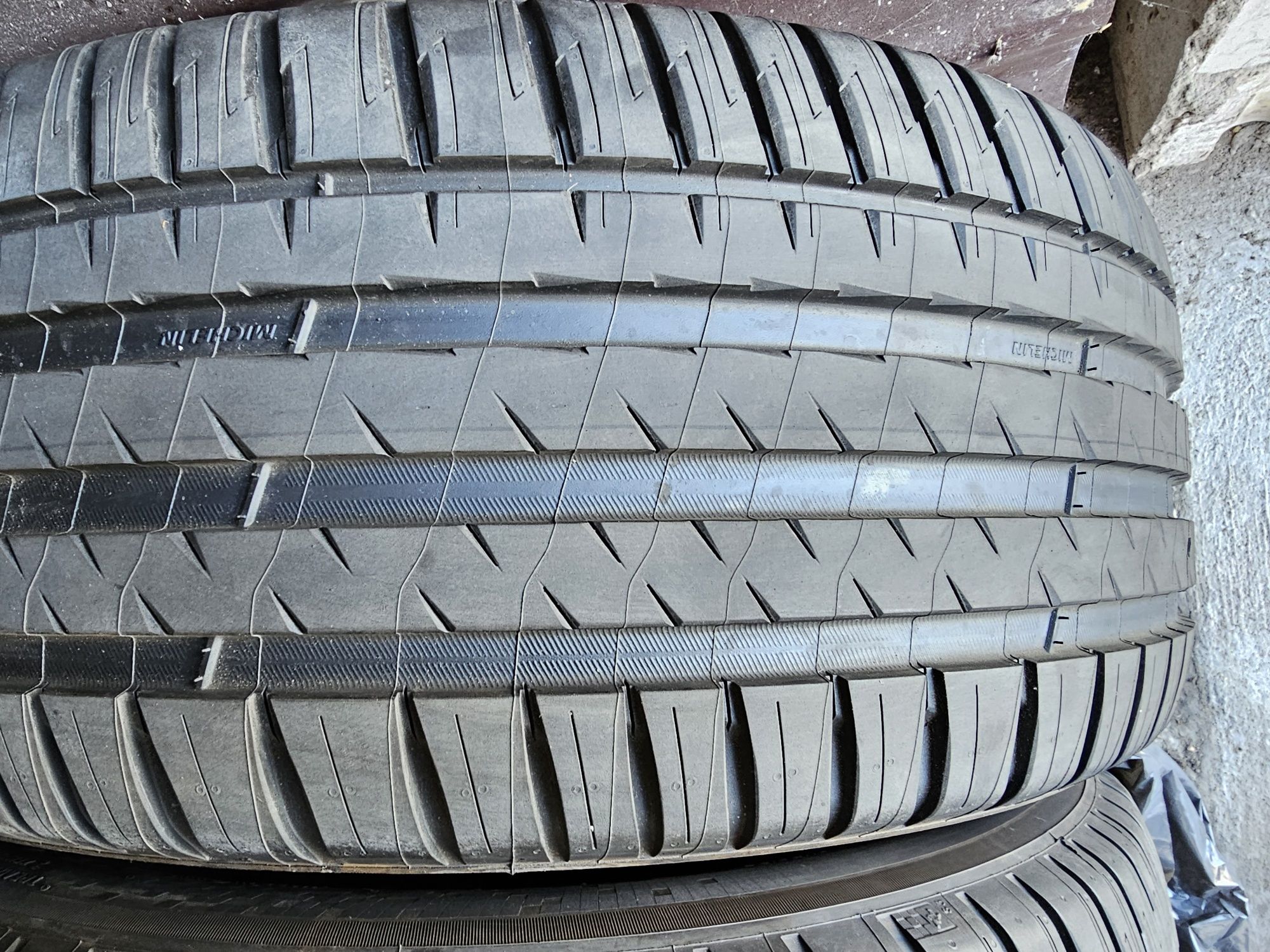 Opony letnie nowe 245x45r20 Michelin