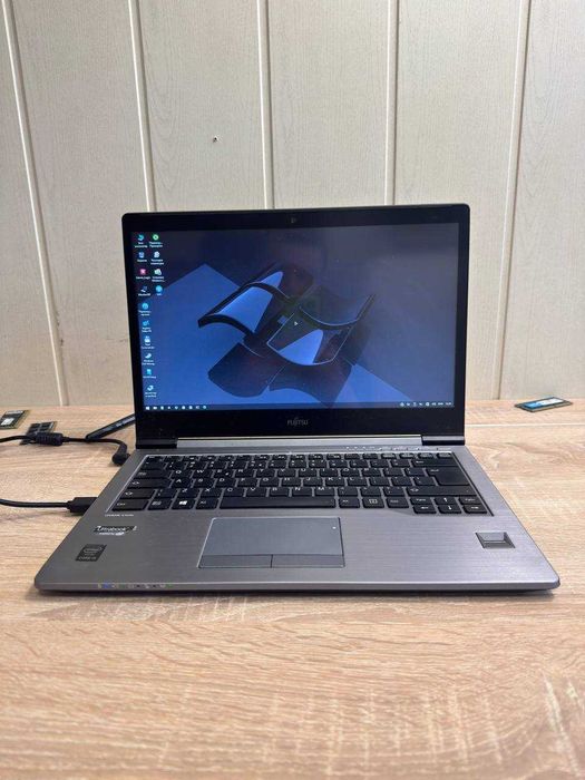 Ноутбук Fujitsu LifeBook U745| I5-5300U | RAM-4Gb