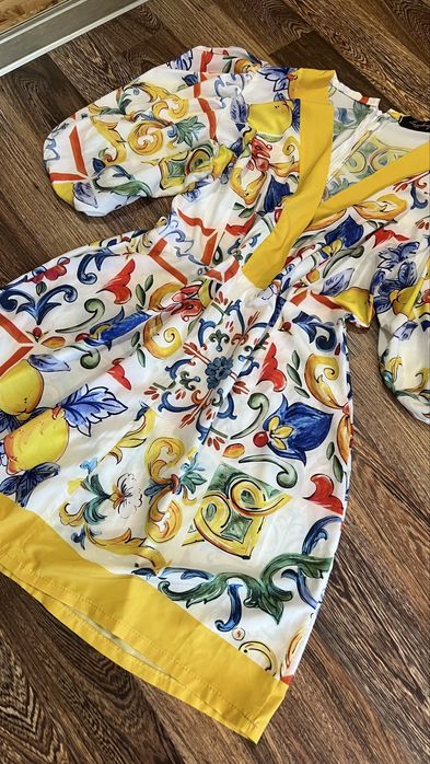 Сукня із тканини D&G