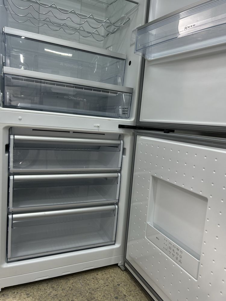 Двокамерний Холодильник NEFF K5897 широкий 70см стан нового No Frost