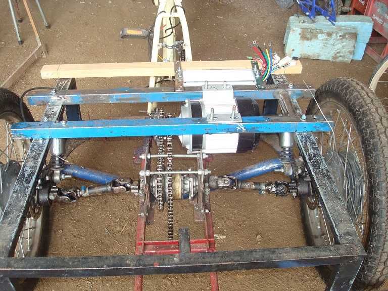 Triciclo com motor eletrico