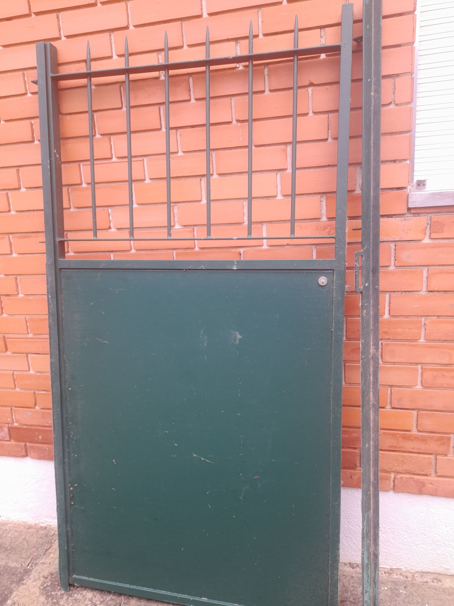 Porta de vedação