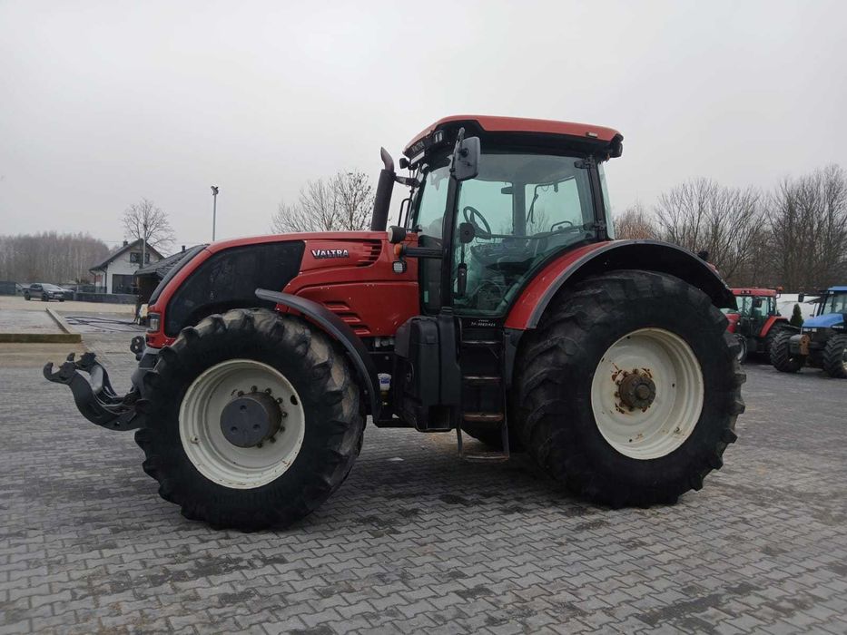 Ciągnik rolniczy VALTRA S352