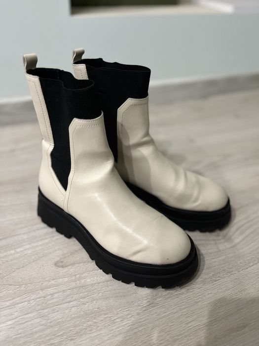 Зимнє шкіряне взуття