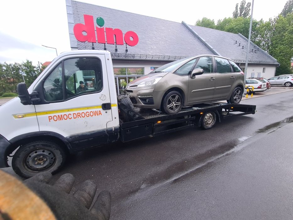 Pomoc drogowa 24/7 Transport,Dowóz paliwa odpalanie aut,serwis