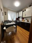 Продам 1к квартиру 38 м.кв., 2/4 з ремонтом біля Центрального парку