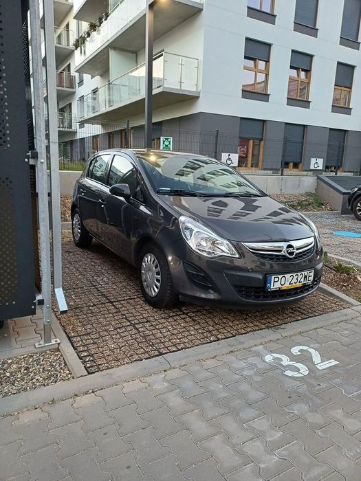 Opel Corsa mały przebieg, oryginał, salon PL.