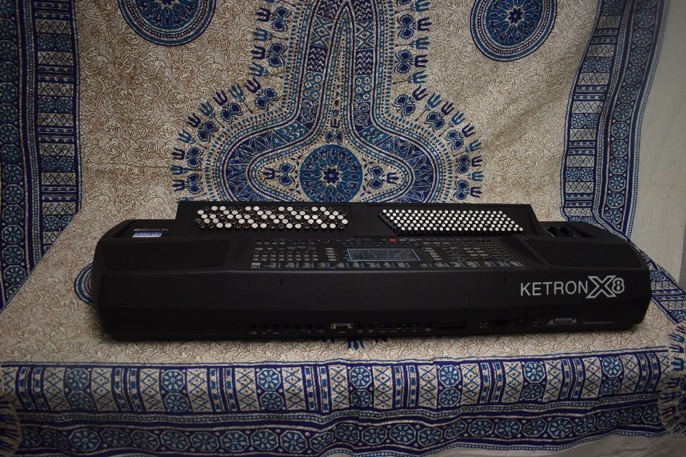 Ketron X8 Com Mala