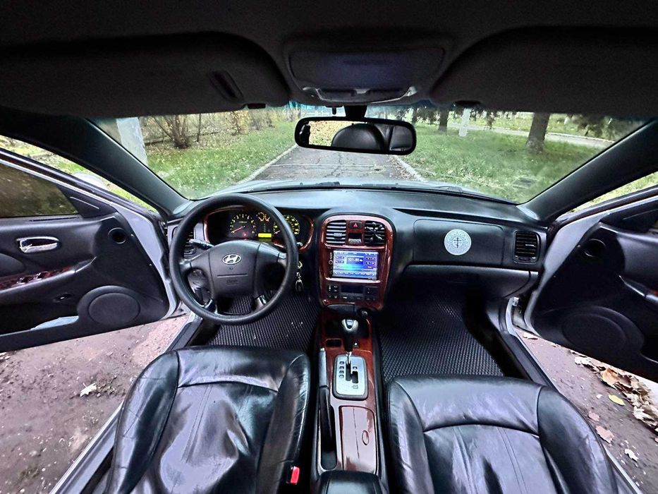 Hyundai Sonata 2.0 газ/бензин КОЖА автомат (2005 год)