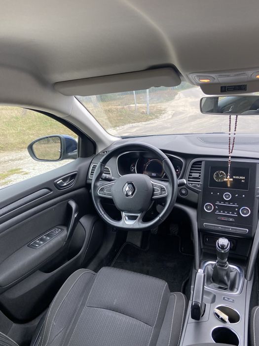 Renault megan IV *benzyna**niski przebieg*