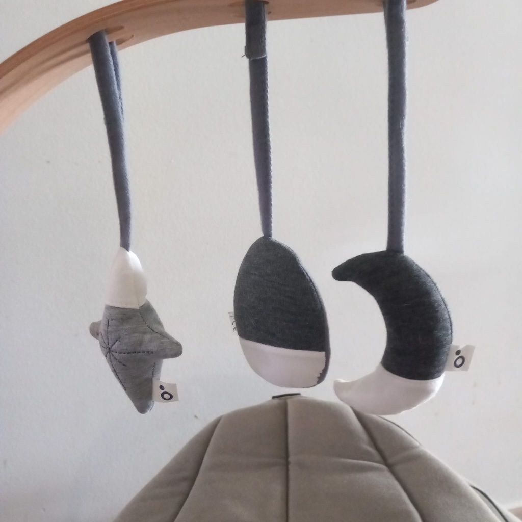 Puff Doommo Seat and Swing