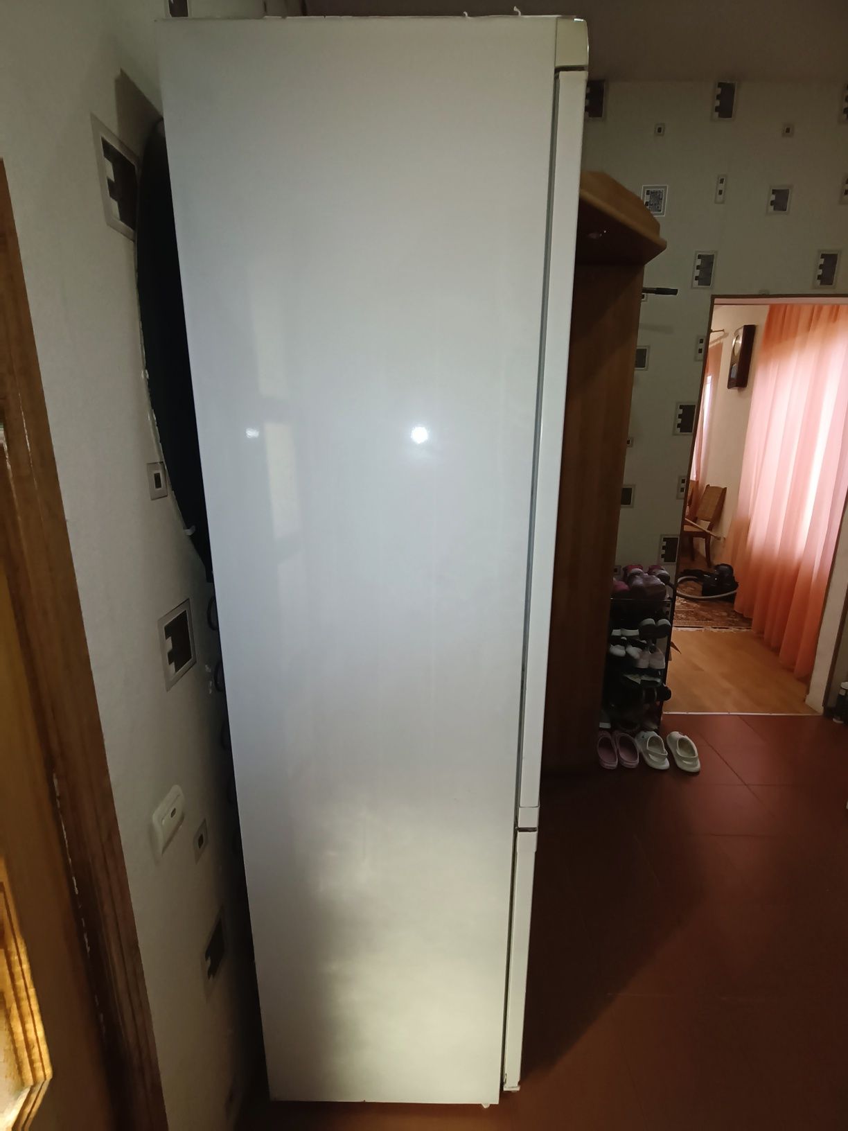 Холодильник Zanussi