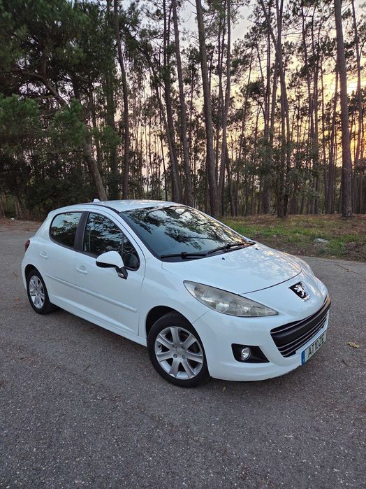 Peugeot 207 1.6HDI 99G
