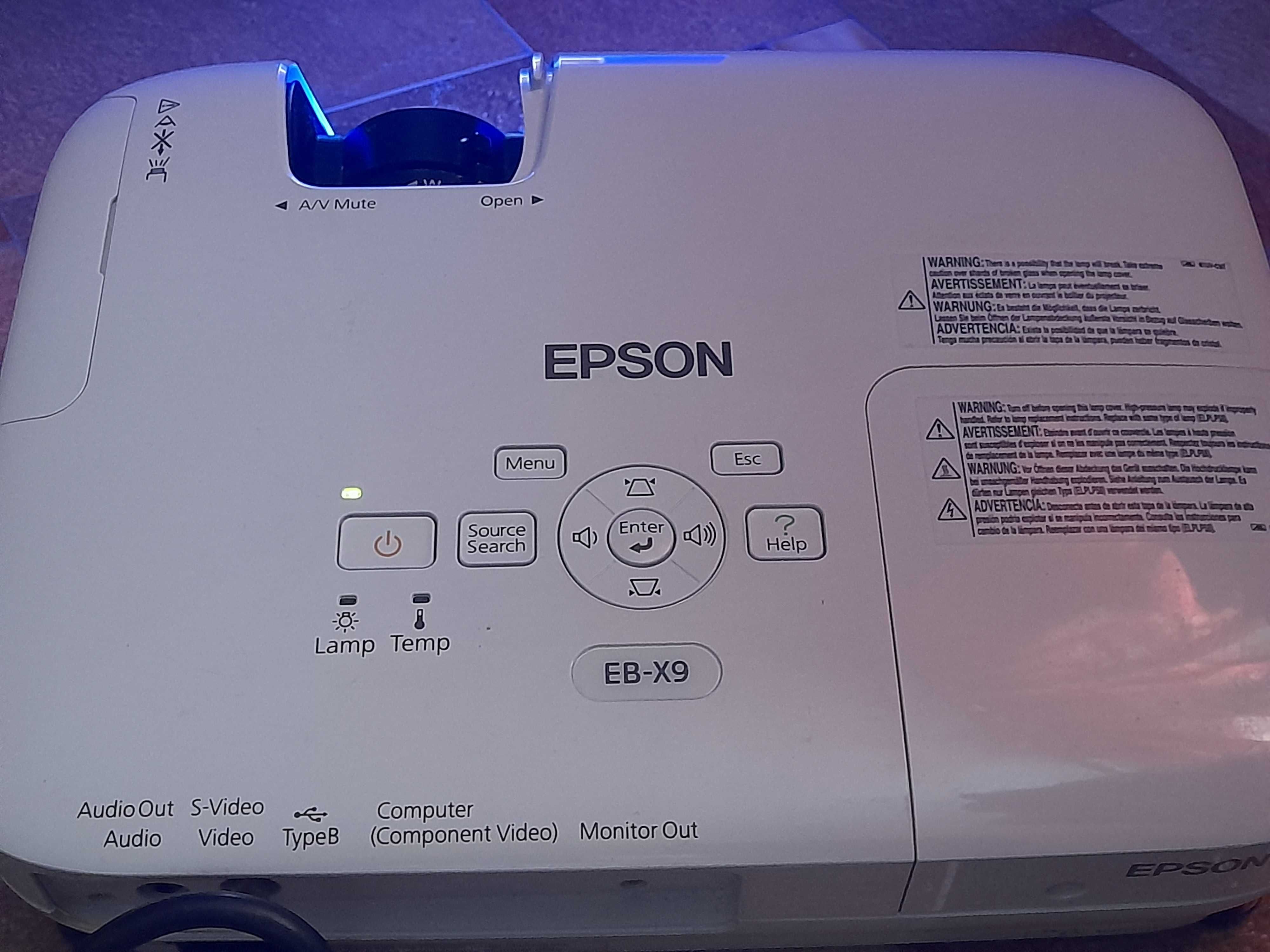 Проєктор Epson EB-X9