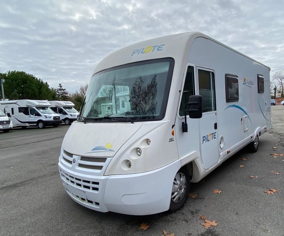 Pilote Aventura G 730 Cama Central/Basculante