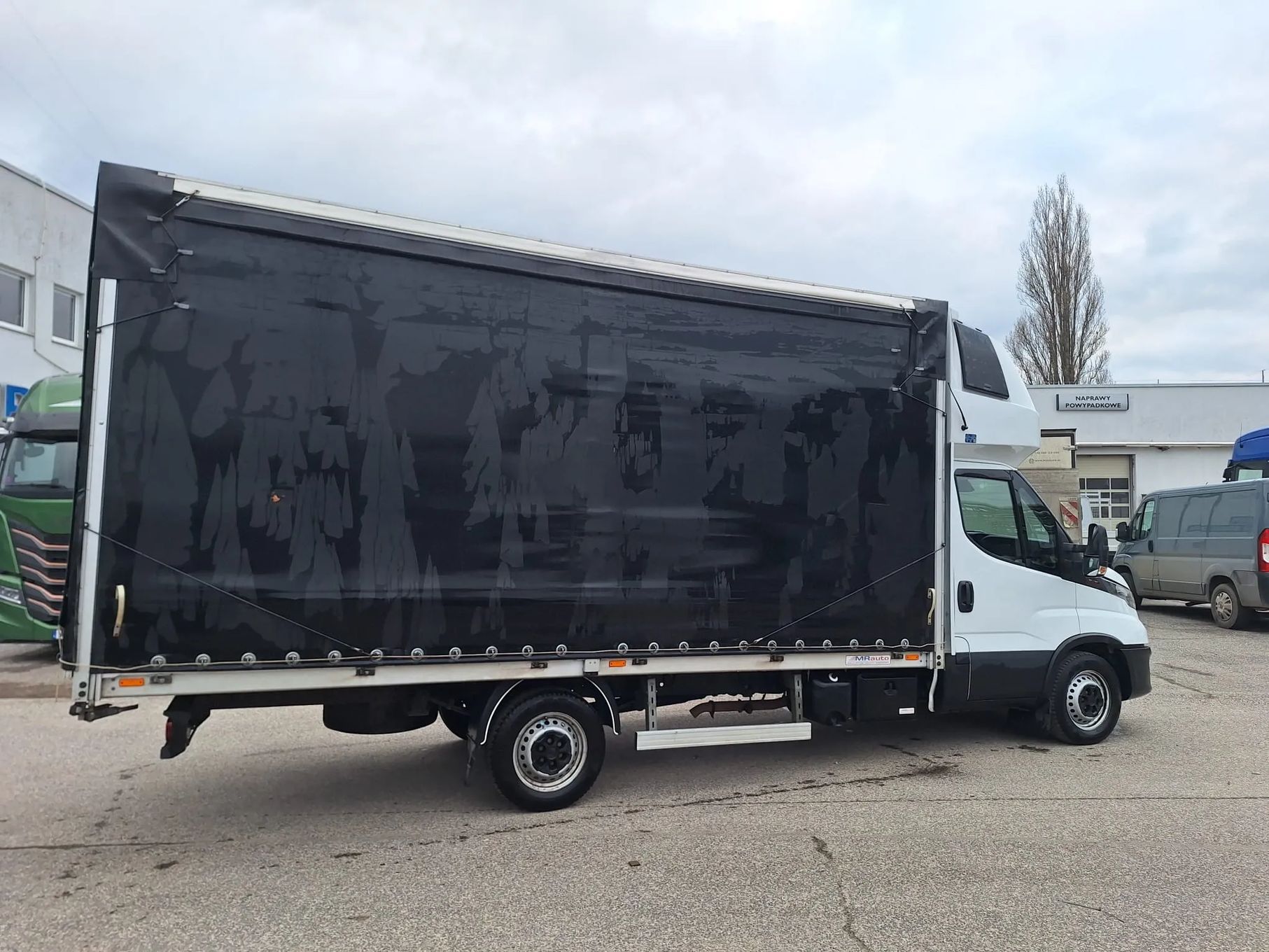 Iveco Daily  międzynarodówka 10EP / firanka / Salon PL / serwis ASO / kurnik