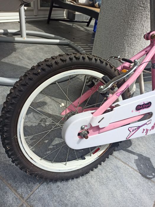 Różowy rowerek dla dziewczynek