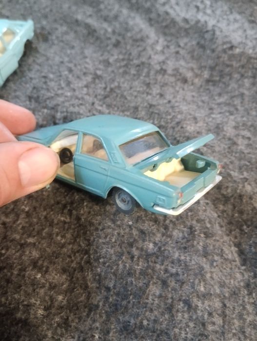 Игрушка СССР газ-2410