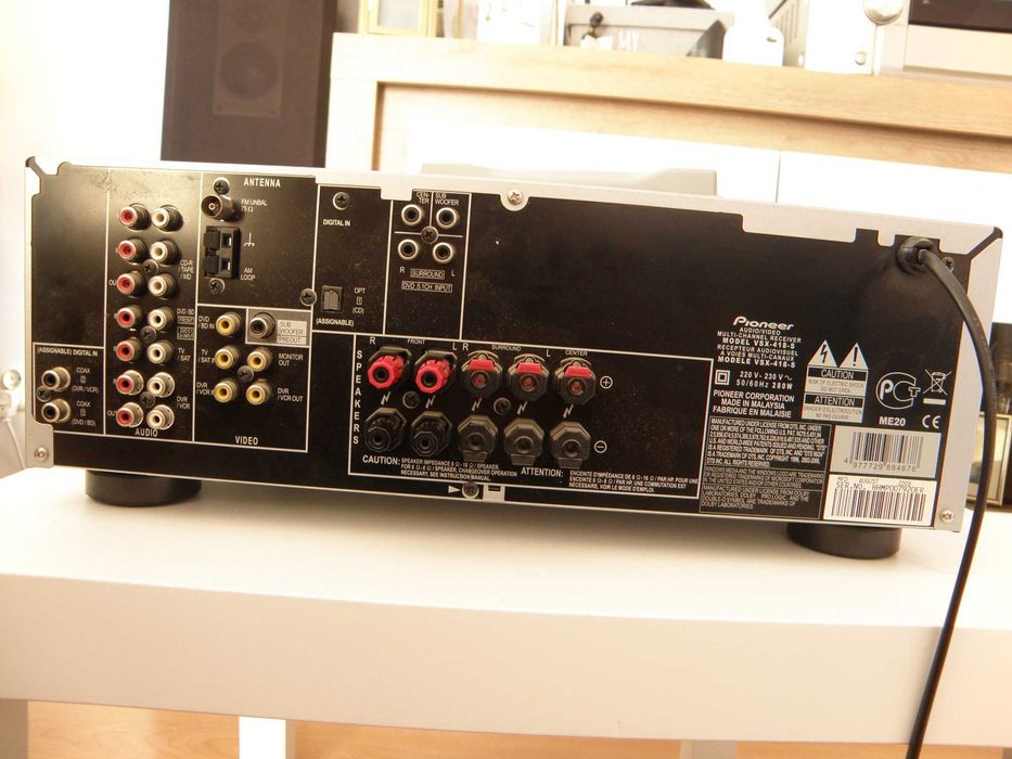 Amplituner AV Pioneer
VSX-418