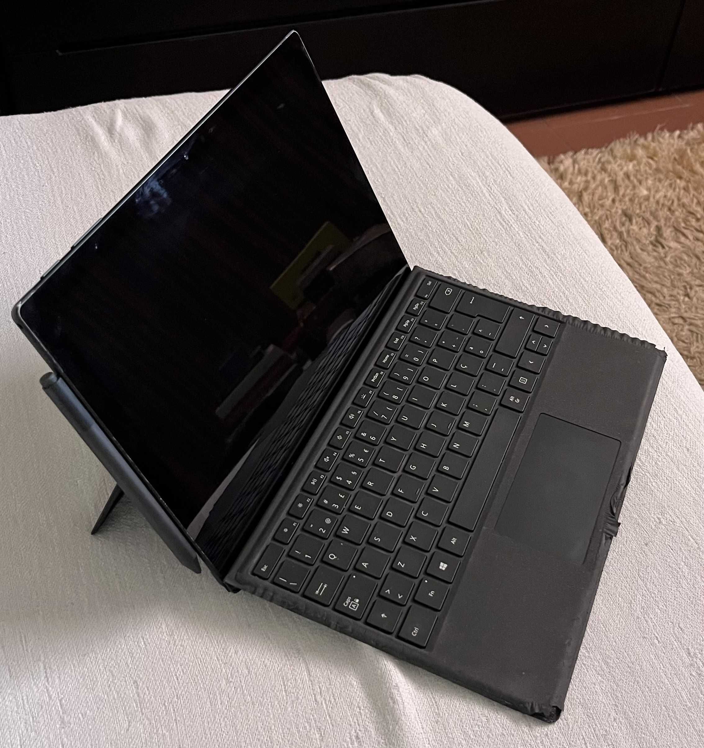 Portátil Microsoft Surface Pro 7 - Intel i5-1035G4, 8GB RAM, 256 SSD