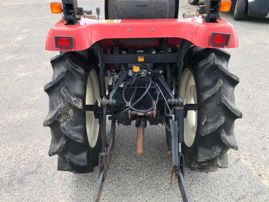 Traktorek Yanmar AF118, 18KM, 4x4 wspomaganie