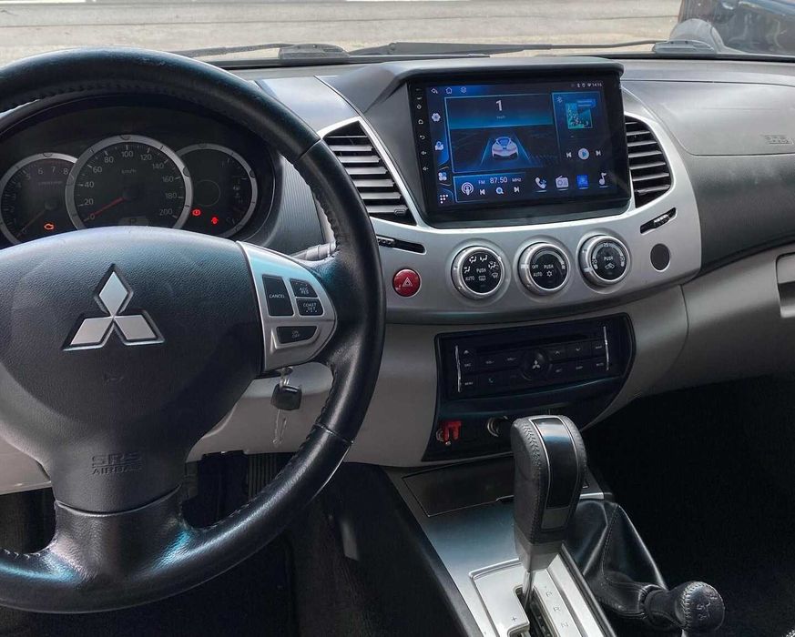 (NOVO) Rádio 2DIN 9" Mitsubishi L200 • [4+64GB] Android L-200 Strakar
