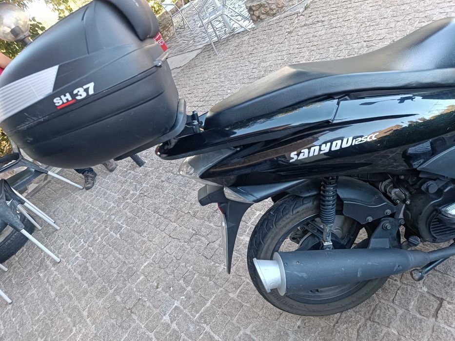 Vende-se mota a bom preço