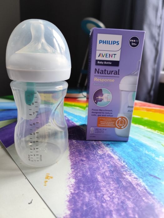 Butelka Philips Avent z odpowieyrzaczem 1m+