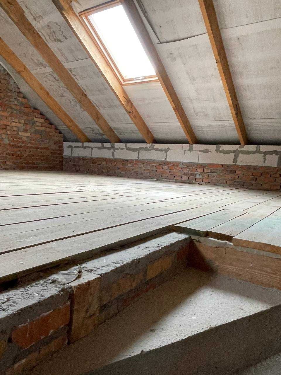 Терміновий Продаж 3 поверхового таунхауса , 164 кв. м, 3 кімнати Центр