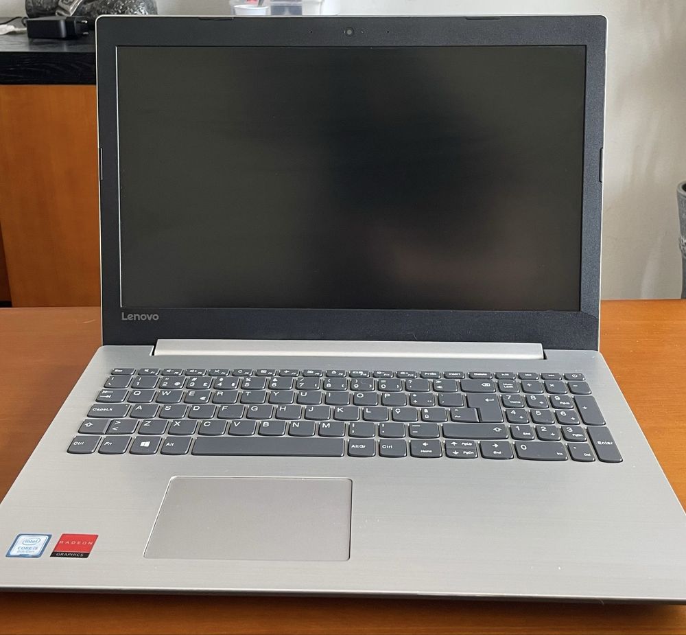 Portátil Lenovo Ideapad 330-15IKB