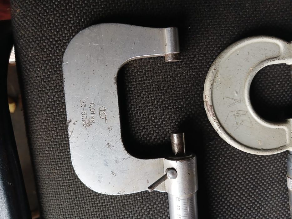 Нутрометр мікрометр