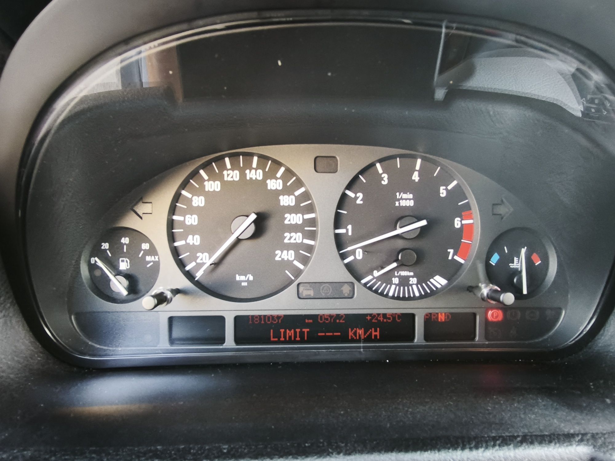 Bmw X5 4.4i condição de colecionador/possível troca