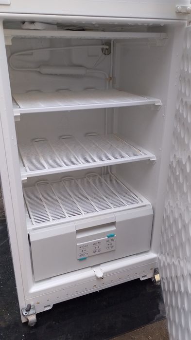 Продам холодильник.